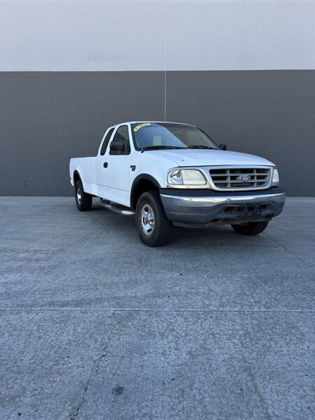 2000 Ford F-150 Work 4dr Work  