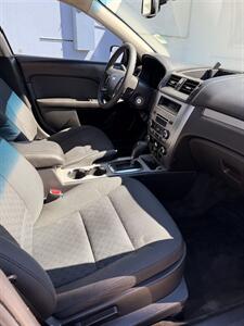 2011 Ford Fusion SE   - Photo 8 - Grand Junction, CO 81501