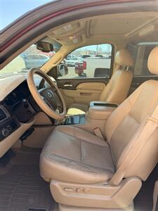 2011 GMC Yukon XL Denali   - Photo 6 - Grand Junction, CO 81501