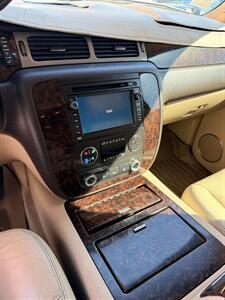 2011 GMC Yukon XL Denali   - Photo 7 - Grand Junction, CO 81501