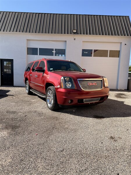 2011 GMC Yukon XL Denali   - Photo 1 - Grand Junction, CO 81501