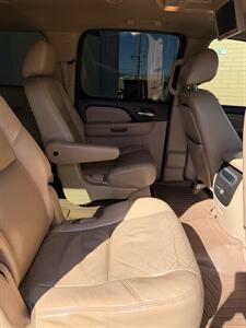 2011 GMC Yukon XL Denali   - Photo 12 - Grand Junction, CO 81501
