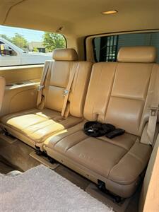 2011 GMC Yukon XL Denali   - Photo 11 - Grand Junction, CO 81501