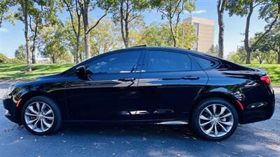 2015 Chrysler 200 Series S   - Photo 4 - Sacramento, CA 95618