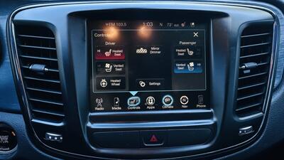 2015 Chrysler 200 Series S   - Photo 19 - Sacramento, CA 95618