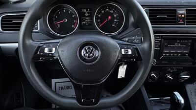 2017 Volkswagen Jetta 1.4T S   - Photo 12 - Sacramento, CA 95618