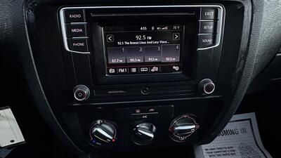 2017 Volkswagen Jetta 1.4T S   - Photo 13 - Sacramento, CA 95618