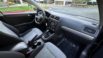 2017 Volkswagen Jetta 1.4T S   - Photo 10 - Sacramento, CA 95618