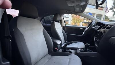 2017 Volkswagen Jetta 1.4T S   - Photo 11 - Sacramento, CA 95618