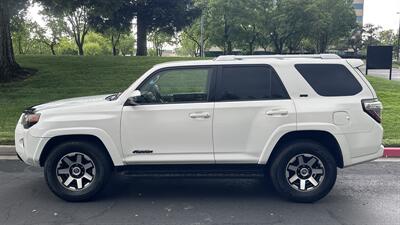 2015 Toyota 4Runner SR5   - Photo 8 - Sacramento, CA 95618