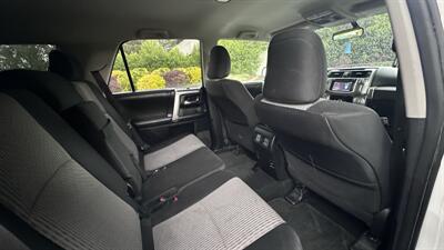 2015 Toyota 4Runner SR5   - Photo 13 - Sacramento, CA 95618