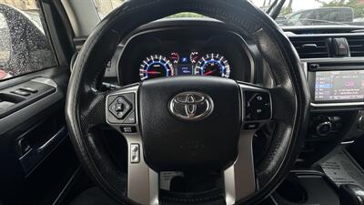 2015 Toyota 4Runner SR5   - Photo 17 - Sacramento, CA 95618