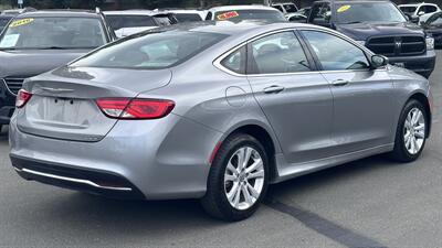 2016 Chrysler 200 Limited   - Photo 4 - Davis, CA 95618