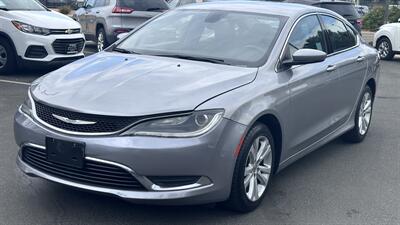 2016 Chrysler 200 Limited Sedan