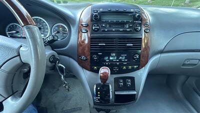 2004 Toyota Sienna XLE 7 Passenger - Photo 22 - Sacramento, CA 95618
