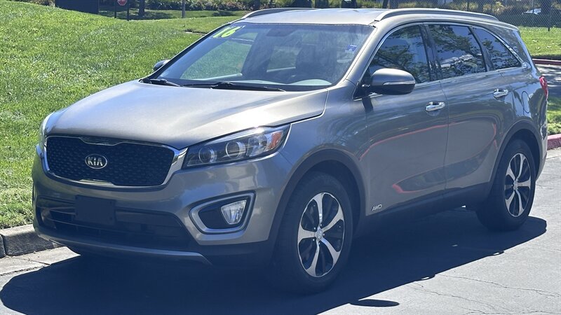 2016 Kia Sorento EX   - Photo 1 - Sacramento, CA 95618