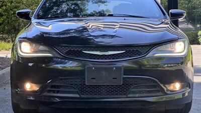 2015 Chrysler 200 S - Photo 2 - Sacramento, CA 95618
