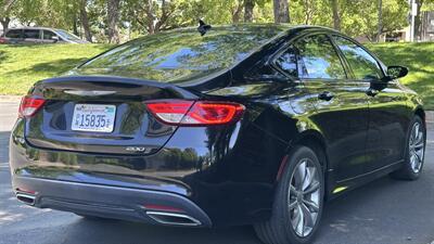 2015 Chrysler 200 S - Photo 4 - Sacramento, CA 95618