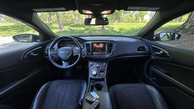 2015 Chrysler 200 S - Photo 11 - Sacramento, CA 95618
