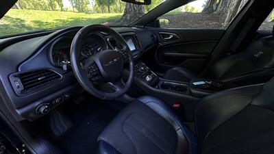2015 Chrysler 200 S - Photo 9 - Sacramento, CA 95618
