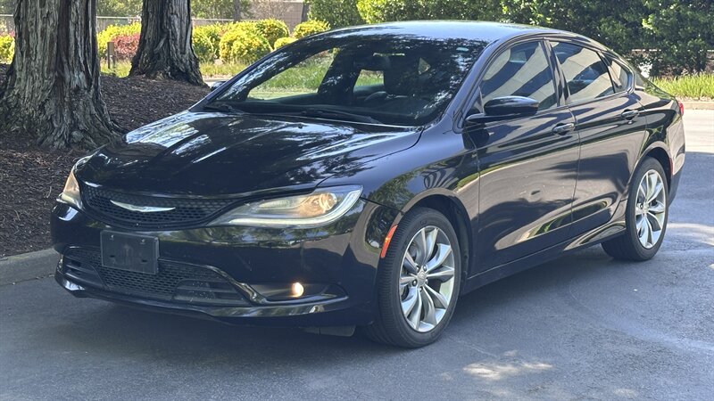 2015 Chrysler 200 S   - Photo 1 - Sacramento, CA 95618