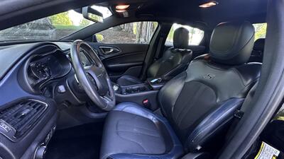 2015 Chrysler 200 S - Photo 8 - Sacramento, CA 95618
