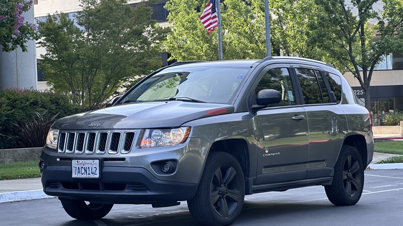 2013 Jeep Compass Sport  