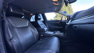 2015 Chrysler 300 Series Limited - Photo 13 - Sacramento, CA 95618