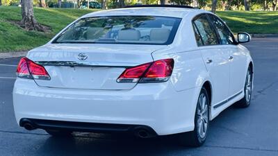 2011 Toyota Avalon XLS   - Photo 5 - Sacramento, CA 95618