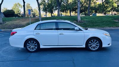 2011 Toyota Avalon XLS   - Photo 4 - Sacramento, CA 95618