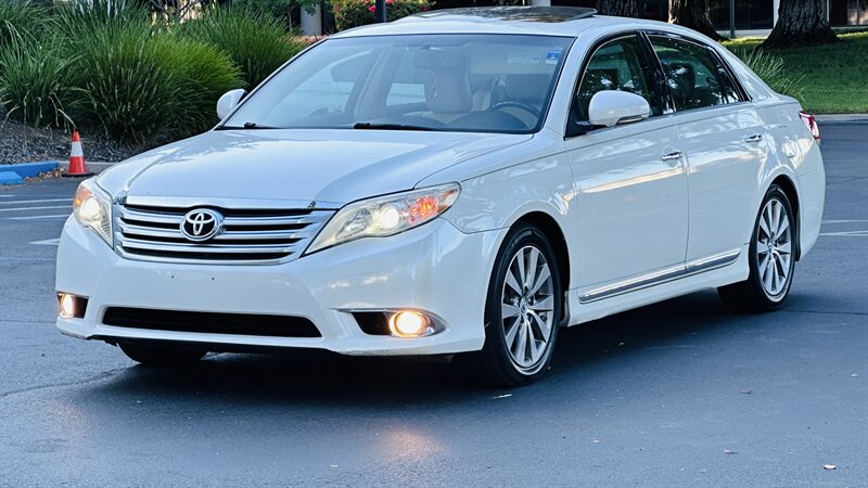 2011 Toyota Avalon XLS   - Photo 1 - Sacramento, CA 95618