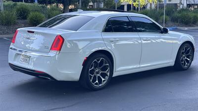2015 Chrysler 300 Series Limited - Photo 5 - Sacramento, CA 95618