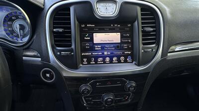 2016 Chrysler 300 Series Limited - Photo 17 - Sacramento, CA 95618