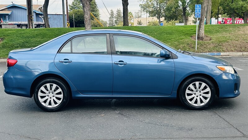 2012 Toyota Corolla LE - Photo 4 - Sacramento, CA 95618