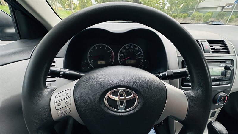 2012 Toyota Corolla LE - Photo 11 - Sacramento, CA 95618