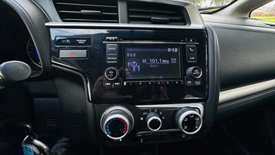 2015 Honda Fit LX - Photo 13 - Sacramento, CA 95618