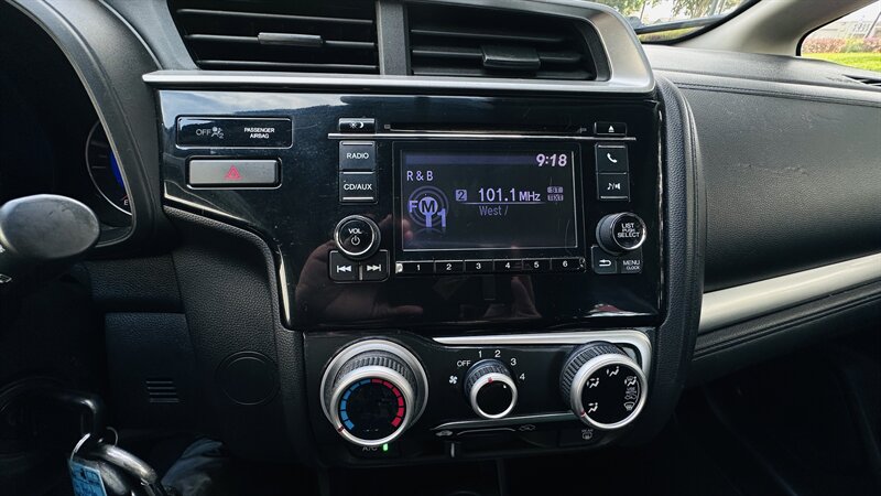 2015 Honda Fit LX - Photo 13 - Sacramento, CA 95618