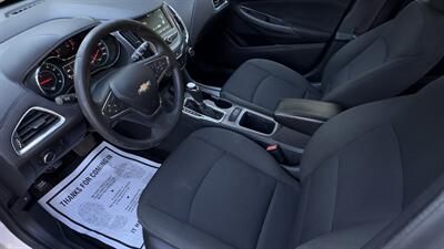 2017 Chevrolet Cruze LT Auto   - Photo 9 - Sacramento, CA 95618