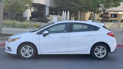 2017 Chevrolet Cruze LT Auto   - Photo 3 - Sacramento, CA 95618