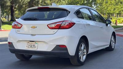 2017 Chevrolet Cruze LT Auto   - Photo 6 - Sacramento, CA 95618