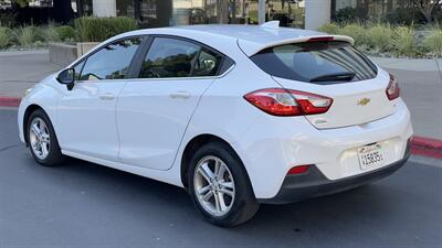 2017 Chevrolet Cruze LT Auto   - Photo 4 - Sacramento, CA 95618