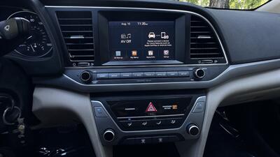 2017 Hyundai ELANTRA SE   - Photo 14 - Davis, CA 95618