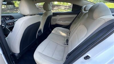 2017 Hyundai ELANTRA SE   - Photo 11 - Davis, CA 95618