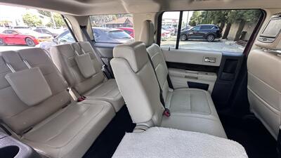 2016 Ford Flex SEL   - Photo 18 - Davis, CA 95618