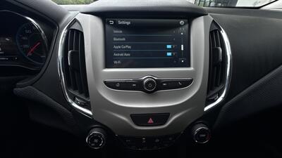 2018 Chevrolet Cruze LS Auto   - Photo 17 - Sacramento, CA 95618