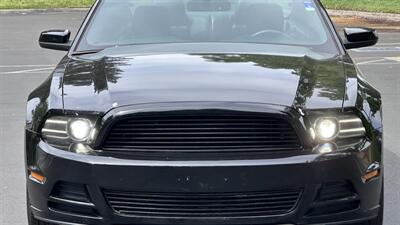 2013 Ford Mustang V6 Premium - Photo 2 - Sacramento, CA 95618