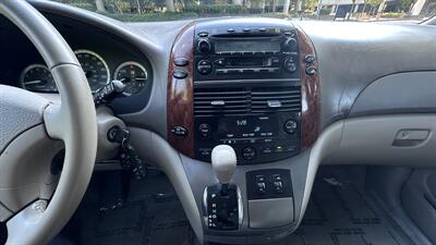 2005 Toyota Sienna XLE 7 Passenger - Photo 15 - Sacramento, CA 95618