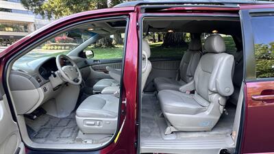 2005 Toyota Sienna XLE 7 Passenger - Photo 6 - Sacramento, CA 95618
