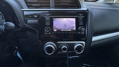 2015 Honda Fit LX - Photo 9 - Sacramento, CA 95618