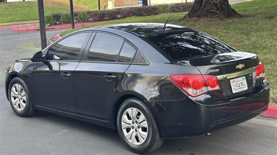 2014 Chevrolet Cruze LS Auto - Photo 4 - Sacramento, CA 95618